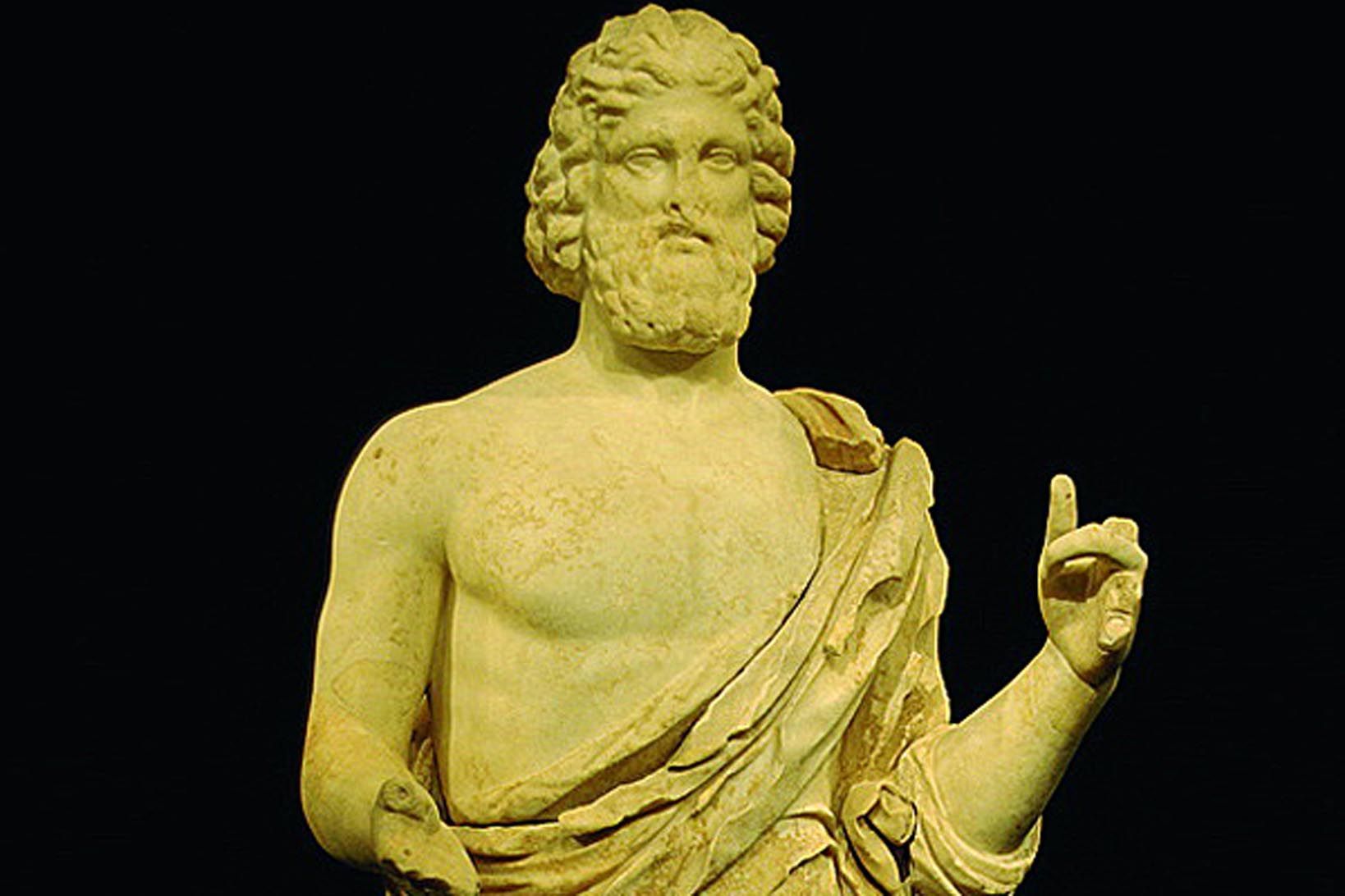 Imagen de la estatua encuentro al yacimiento de Empúries