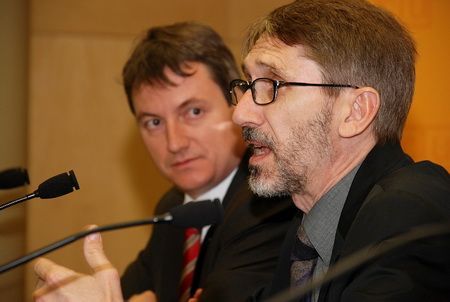 Mora i Colomines durant la conferència