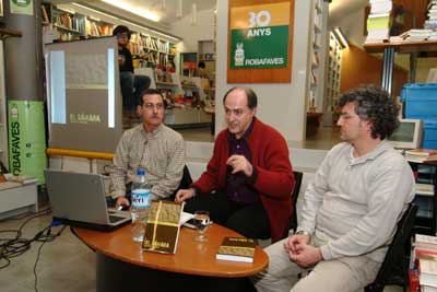 Un moment de la presentació del volum, dijous tarda a Robafaves.