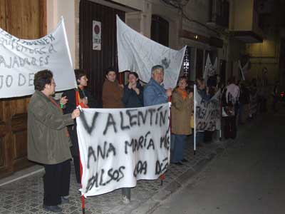 Los trabajadores durante la manifestación Los trabajadores durante la manifestación