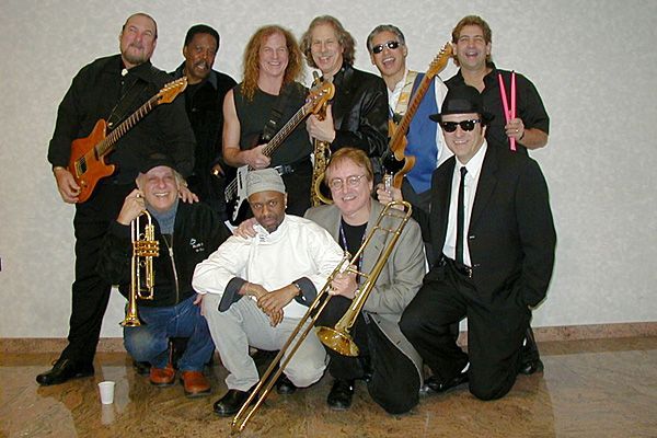 Imatge dels actuals components de la Blues Brothers Band Imatge dels actuals components de la Blues Brothers Band