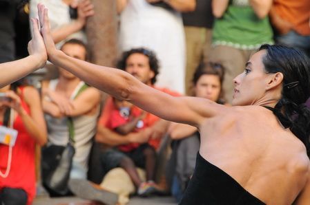 Una de les ballarines de Trànsit