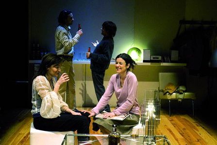 Una escena de La forma de les coses, de Neil LaBute Una escena de La forma de les coses, de Neil LaBute