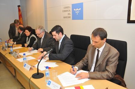 El momento de la firma del convenio