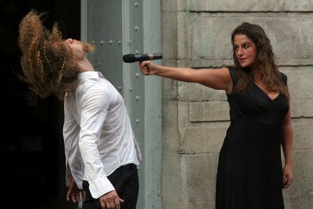 Els dos membres de La Intrusa Danza