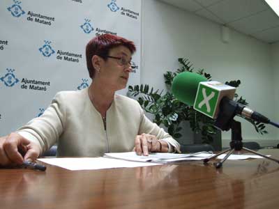 Pilar González-Agàpito durant la roda de premsa. Pilar González-Agàpito durant la roda de premsa.