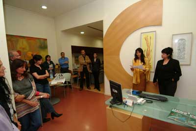 Un moment de la inauguració de la mostra.